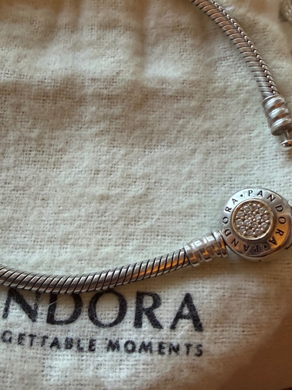 Pandora Signature Snake Bracelet with solid 14k gold and cz - 19cm length - Picture 7 of 12